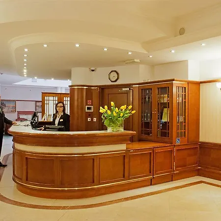 Hetman Hotel 3*